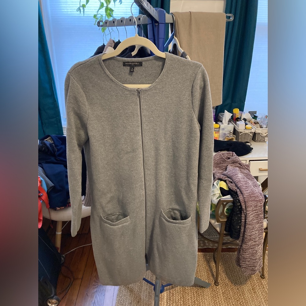 Banana Republic Factory 55% Cotton Long Zip Sweater/Coatigan - Gray - SMALL